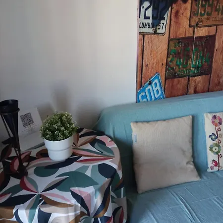 A Casa Di Frida & Mika - Comodo Punto Di Sosta - Vicino A Tutti I Servizi - A 20 Minuti Dall'Autostrada Civita Castellana Exterior foto